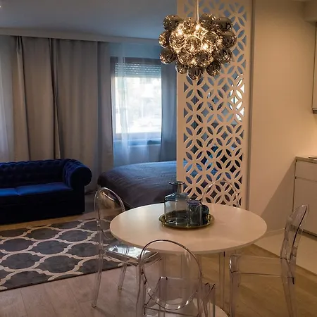 Przytulny Apartament W Centrum Vratislav
